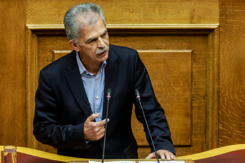 Δανέλλης: Δίνω ψήφο εμπιστοσύνης, δεν σημαίνει ότι προσχωρώ στον ΣΥΡΙΖΑ