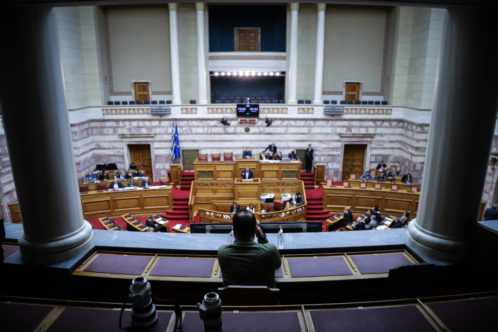 Τι προβλέπει το νομοσχέδιο για τους εκπαιδευτικούς