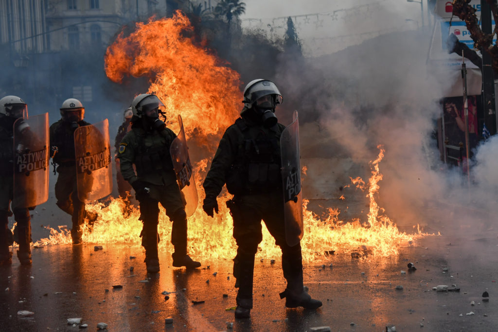 Ένωση Κεντρώων: Είδε… λαοθάλασσα και χημικά στους «φιλήσυχους πολίτες»