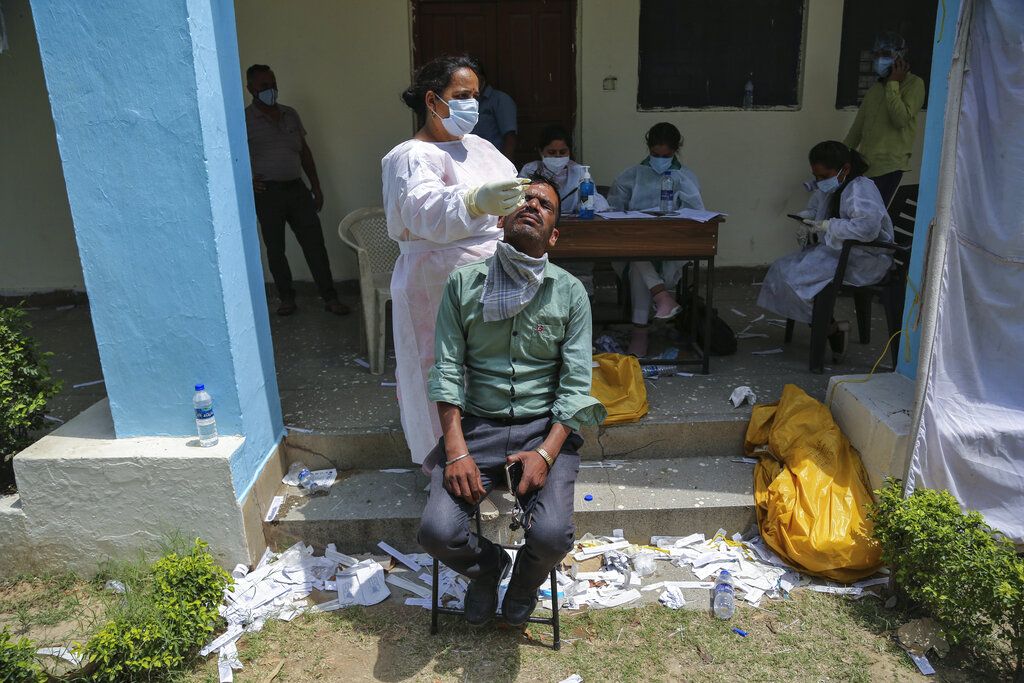 Ινδία: Πάνω από 291.000 νεκροί από κορονοϊό – Ξεπέρασαν τα 26 εκατομμύρια τα κρούσματα