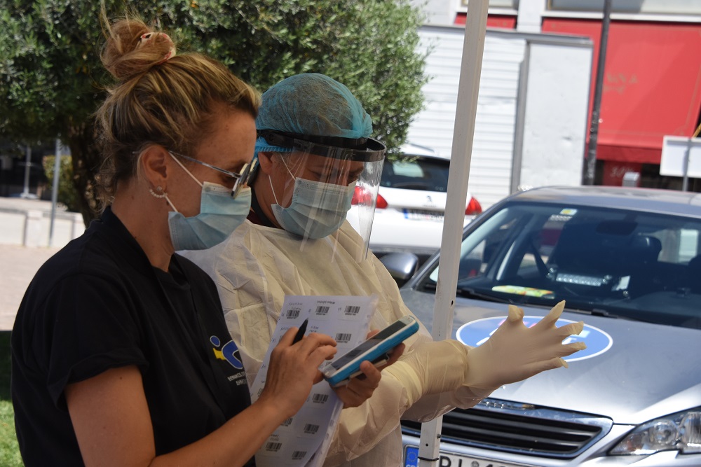 Κορονοϊός: 907 νέα κρούσματα, 30 θάνατοι, 497 διασωληνωμένοι
