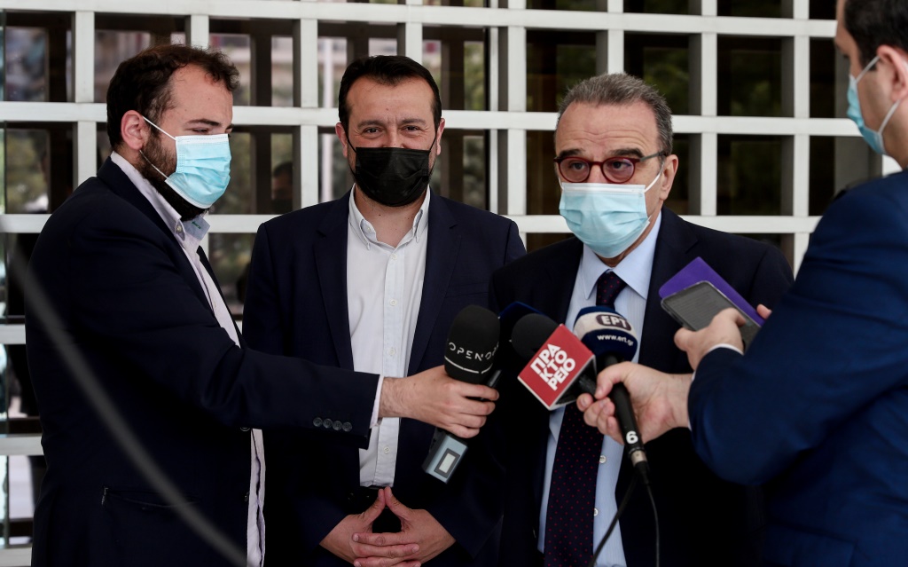 Νίκος Παππάς: Κατέθεσε μήνυση κατά του προέδρου της Προανακριτικής για αλλοίωση των πρακτικών