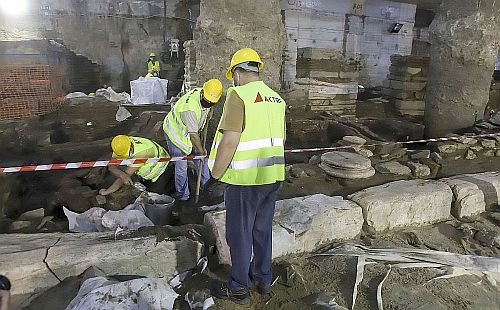 Έκτακτοι αρχαιολόγοι: Δεν θα γίνουμε συνεργοί στο έγκλημα κατά των αρχαίων στον σταθμό Βενιζέλου