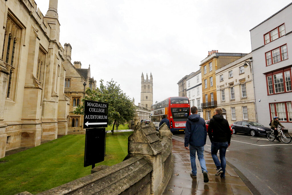 Διχάζει τη Βρετανία ο νόμος για την «προστασίας της ελεύθερης έκφρασης» στα πανεπιστήμια