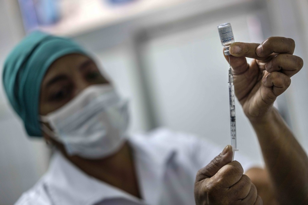 Η Κούβα ξεκίνησε τον εμβολιασμό με δικά της εμβόλια