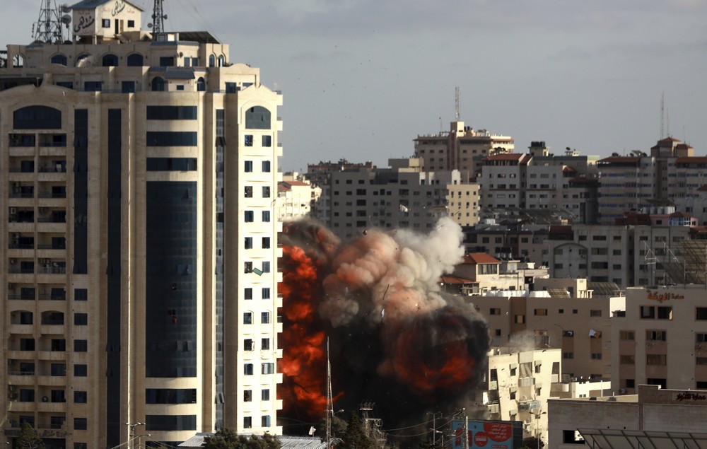Νέος γύρος βομβαρδισμών στη Γάζα – Συνεχίζονται οι πιέσεις για κατάπαυση του πυρός