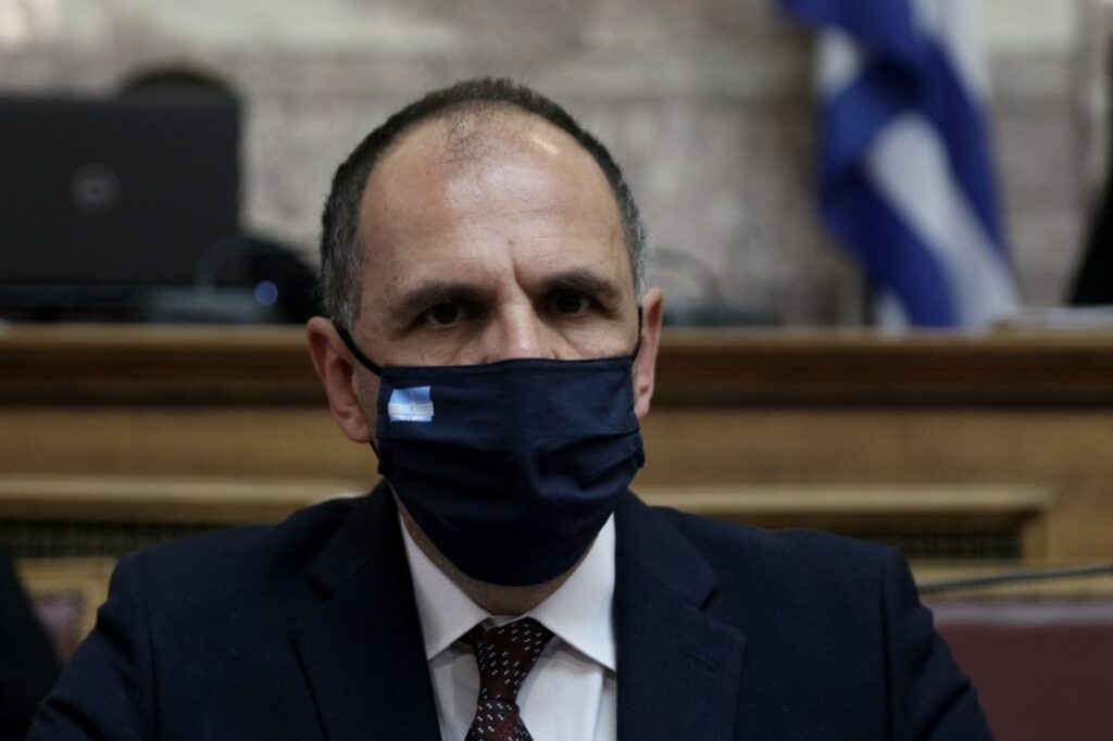 Από καθηγητής… δικολάβος στις υπηρεσίες του πρωθυπουργικού ζεύγους ο Γεραπετρίτης