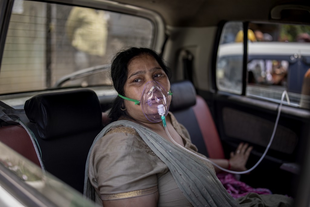 Ινδία: Τα νοσοκομεία της χώρας καταφεύγουν στα δικαστήρια για να εξασφαλίσουν οξυγόνο