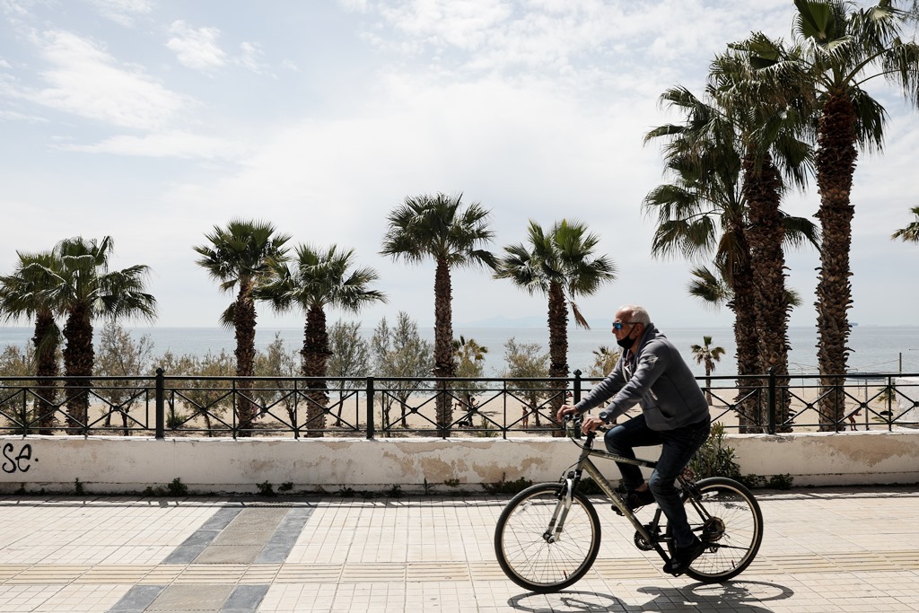 Καιρός: Άνοδος της θερμοκρασίας και αφρικανική σκόνη – Αναλυτική πρόγνωση