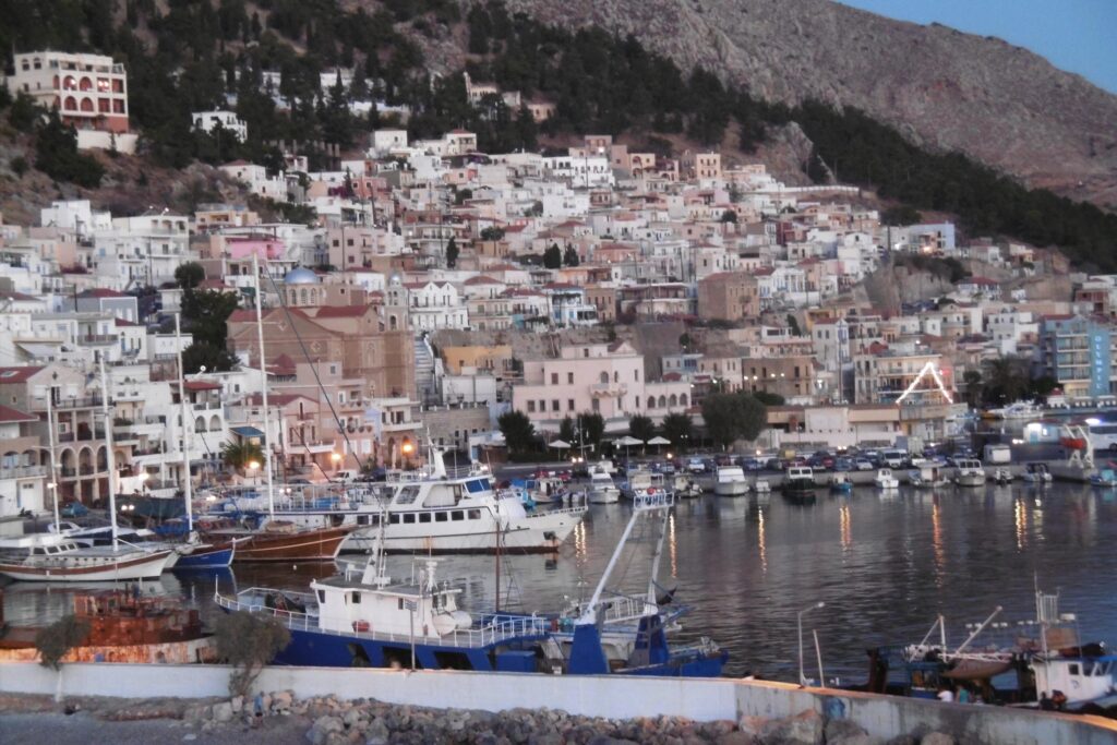 Τραυματισμός 15χρονου από φωτοβολίδα στο λιμάνι της Καλύμνου
