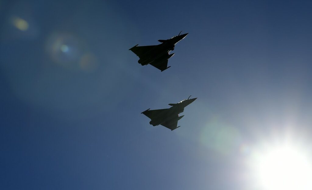 Η Αίγυπτος προχωρά στην αγορά 30 Rafale από τη Γαλλία έναντι 3,95 δισ. ευρώ