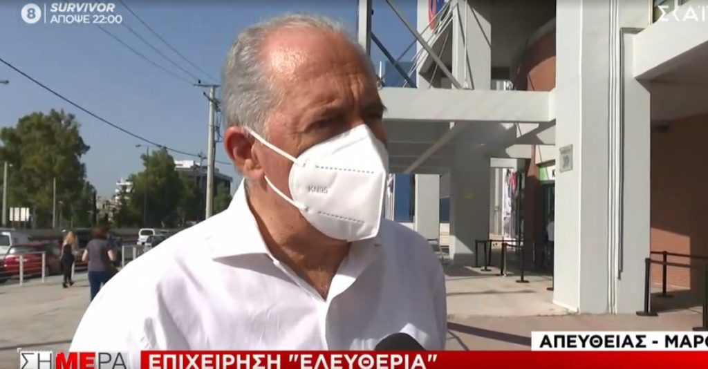 «Γαλάζιος» συνδικαλιστής της Βουλής ο… αυθόρμητος πολίτης που επαινεί την κυβέρνηση για τους εμβολιασμούς (Video)