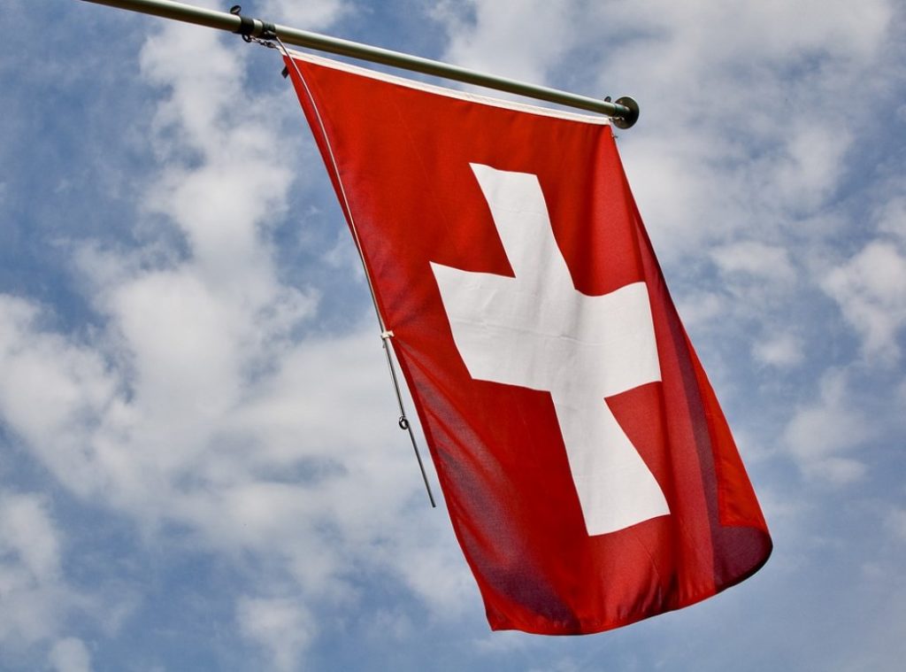 #SwissΕxit: μονομερές «όχι» της Ελβετίας στην ΕΕ