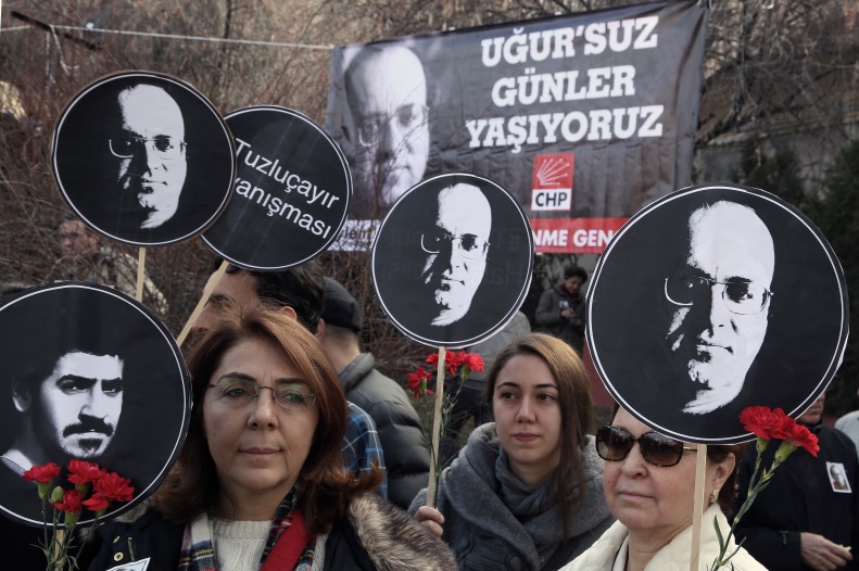 Τουρκία: Δημοσιογραφικές ενώσεις και οργανώσεις ζητούν έρευνα για τη δολοφονία δημοσιογράφων τη δεκαετία του 1990