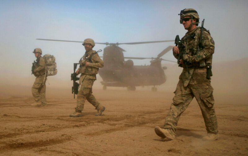 Αφγανιστάν: Aργούν να φύγουν ΝΑΤΟ και Αμερικανοί, απειλούν οι Ταλιμπάν