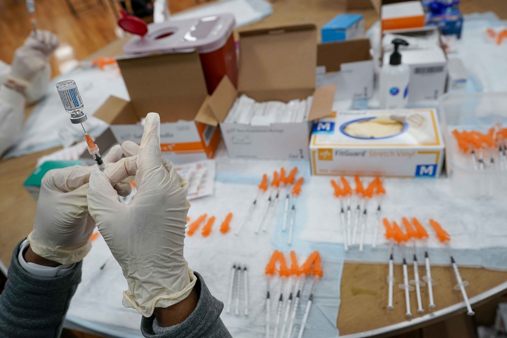 Ντράγκι: Η ΕΕ εξετάζει την άρση της πατέντας των εμβολίων