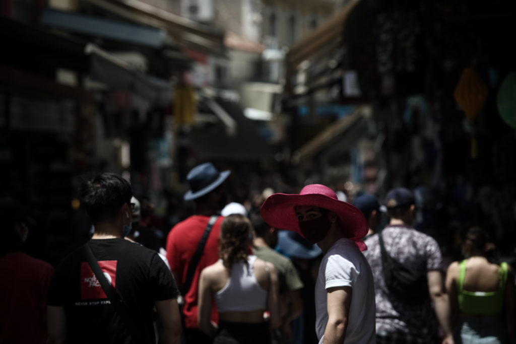 Κορονοϊός: Συναγερμός για τη μετάλλαξη «Δέλτα» στην Ελλάδα – «Καμπανάκι» Τζανάκη για τους νέους