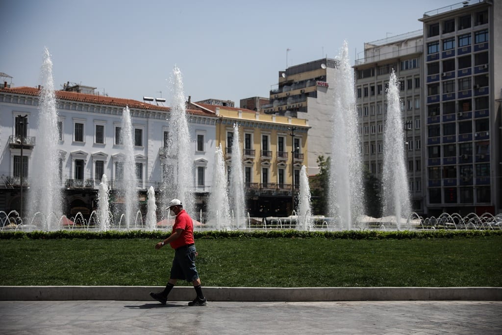 «Καμίνι» η Ελλάδα την Τετάρτη – Σε ποιες περιοχές θα αγγίξει τους 41 βαθμούς