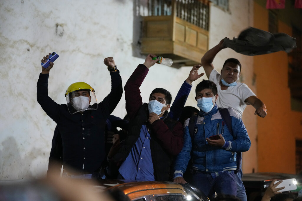 Εκλογές στο Περού: Προηγείται η Φουτζιμόρι, έχει ελπίδες ο Καστίγιο