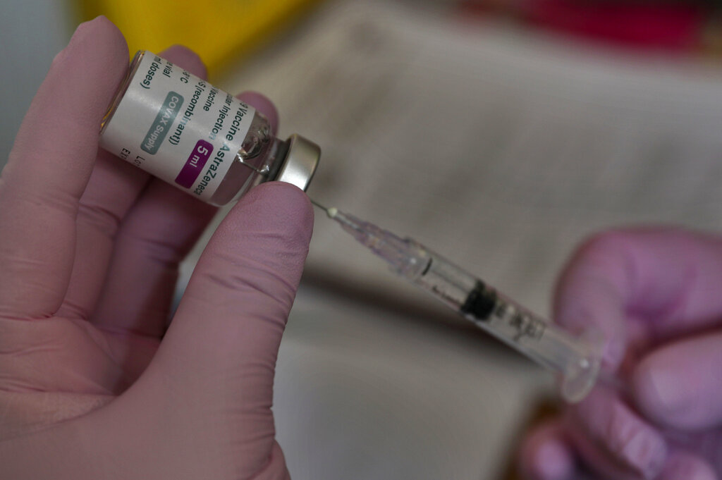 Βατόπουλος για AstraZeneca: Το ζητούμενο ήταν να εμβολιαστεί γρήγορα ο πληθυσμός