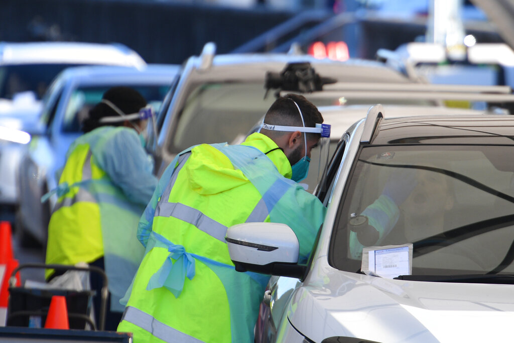 Εξαπλώνεται η μετάλλαξη Όμικρον – Δύο κρούσματα πλήρως εμβολιασμένοι στην Αυστραλία