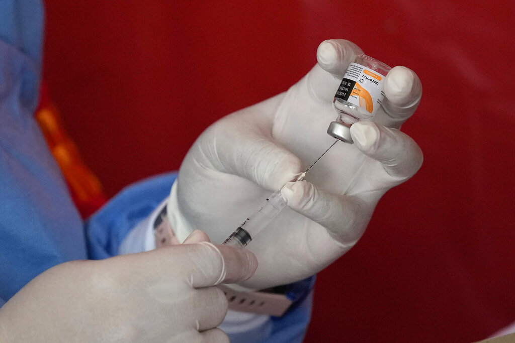 Προειδοποίηση Εξαδάκτυλου για τη μετάλλαξη «Δέλτα»: Άμεσα να εμβολιαστούν όσοι είναι άνω των 55 ετών (Video)