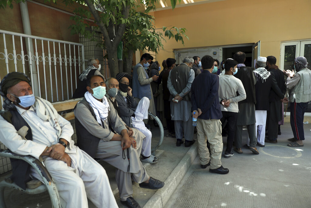 Εκτός ελέγχου η πανδημία στο Αφγανιστάν – Αύξηση κρουσμάτων 2.400% τον Μάιο