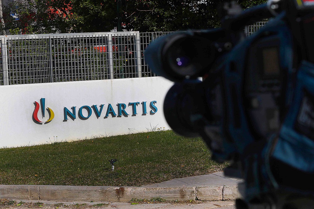 Novartisgate:  Αγγελική… παρέμβαση μόλις η έρευνα ακούμπησε Αβραμόπουλο