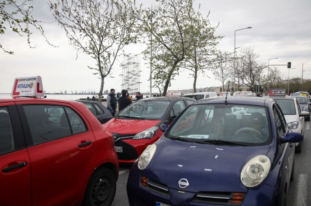 Και τις Κυριακές οι θεωρητικές εξετάσεις υποψηφίων οδηγών στην Αττική