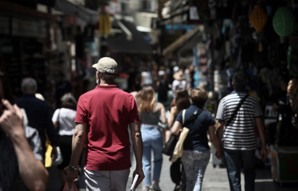 Δημοσκόπηση: Έντονη δυσαρέσκεια για την κυβερνητική διαχείριση σε εργασιακά και πανδημία