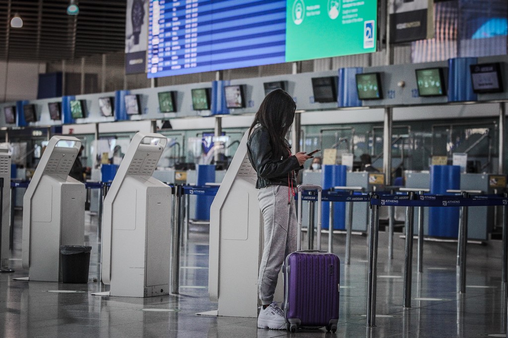 Χαμηλές προσδοκίες για τα τουριστικά έσοδα του 2021