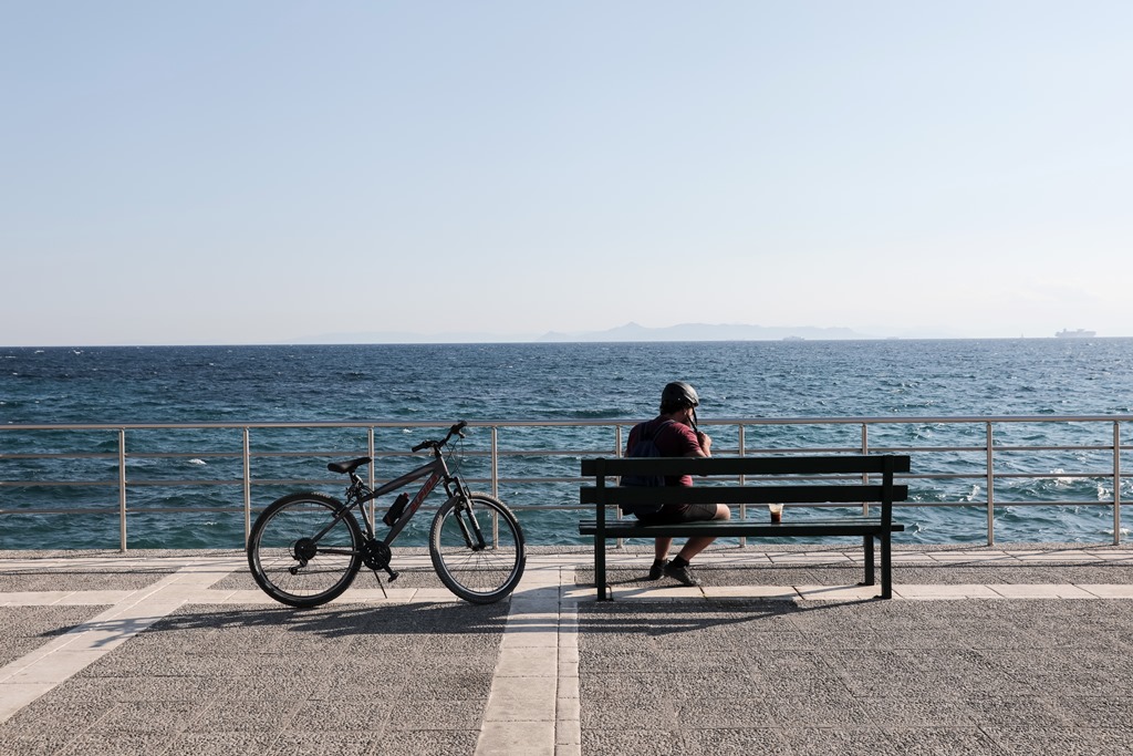 Κορονοϊός: 22 νεκροί – 835 νέα κρούσματα – 343 διασωληνωμένοι