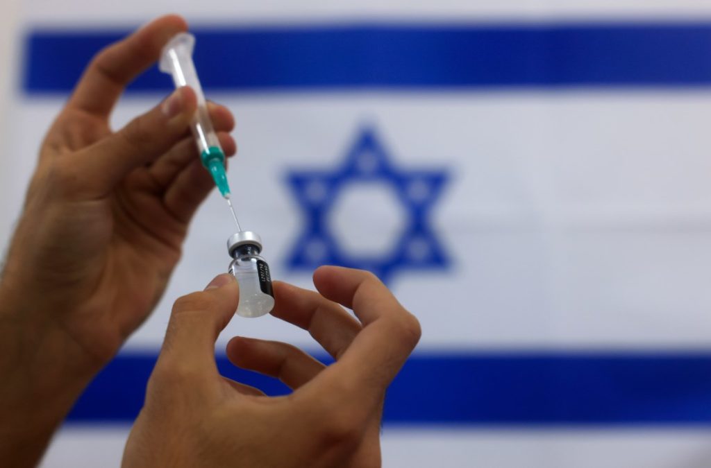 Ισραήλ: «Πράσινο φως» για τους εμβολιασμούς στους εφήβους 12-15 ετών