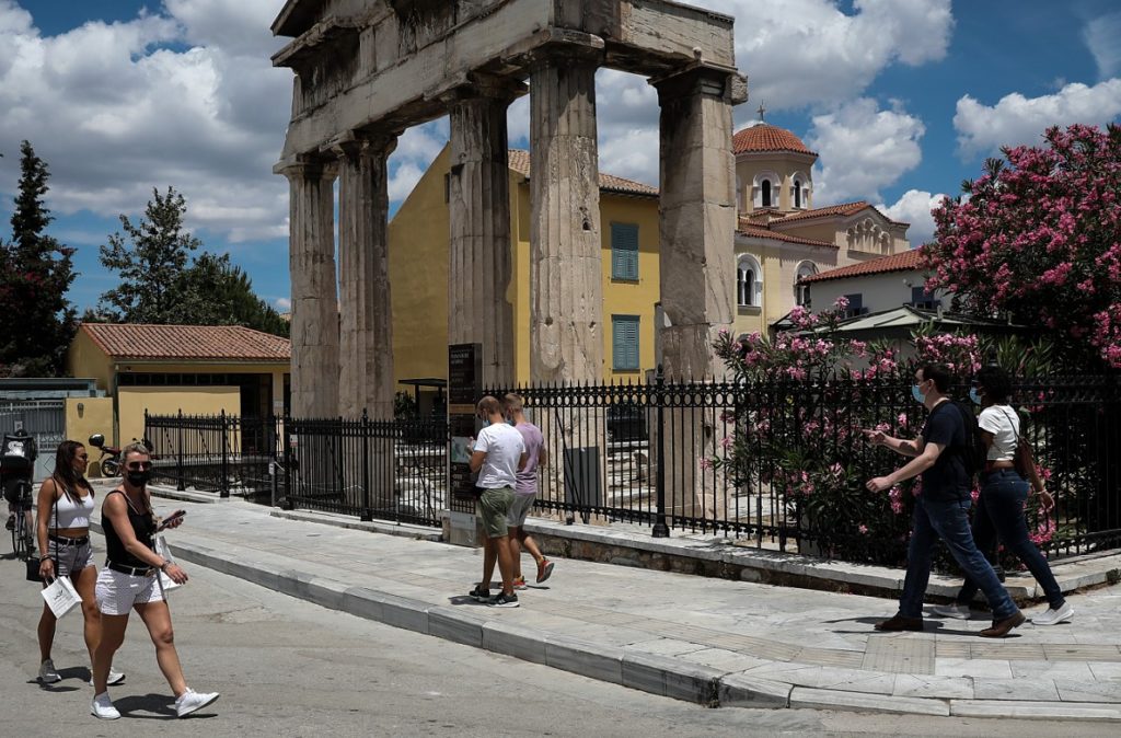 Κορονοϊός: 17 θάνατοι, 283 διασωληνωμένοι και 209 νέα κρούσματα το τελευταίο 24ωρο