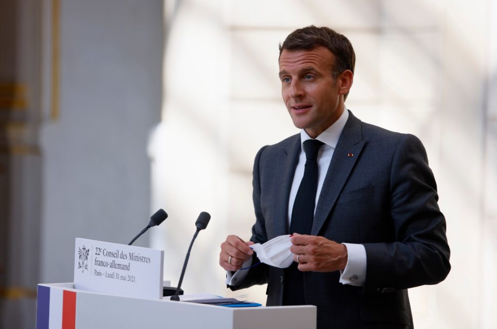 Η γαλλική κυβέρνηση αποφεύγει την φορολογία στους πλούσιους