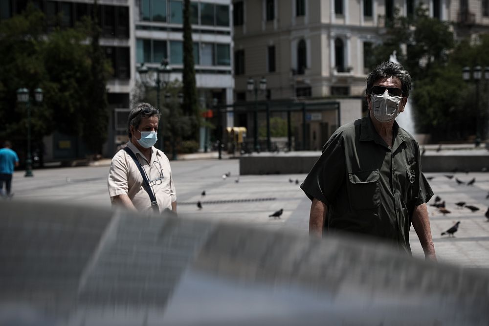 Έφτασε το πλήρωμα του χρόνου: Τώρα στον ΣΚΑΪ γκρινιάζουν επειδή οι πολίτες… φορούν μάσκες! (Video)