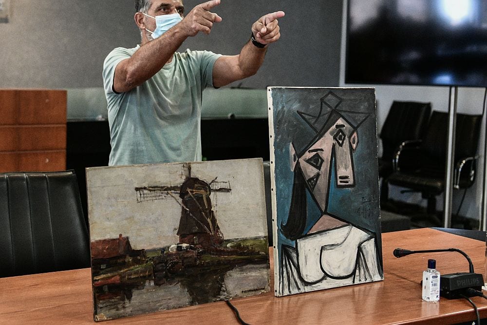 Απίστευτη γκάφα: Τους έπεσε ο πίνακας του Πικάσο στη «φιέστα» (Video)
