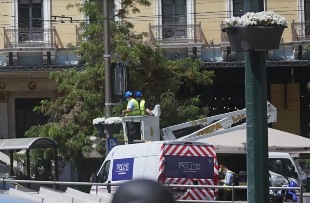 Τριάντα δέντρα στην πλατεία Ομονοίας (Video)