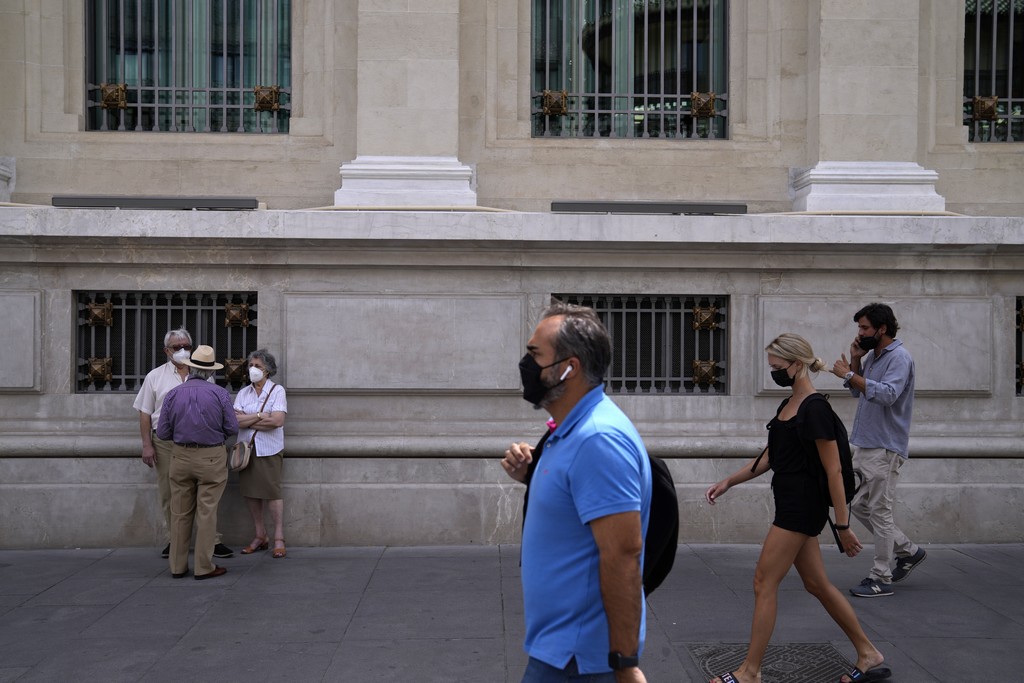 Ισπανία: Από το Σάββατο καταργείται η μάσκα στους εξωτερικούς χώρους