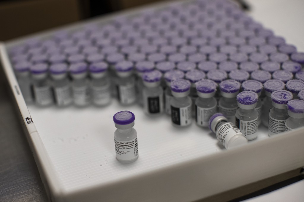 Η Pfizer ξεκινά κλινικές δοκιμές του εμβολίου της σε παιδιά κάτω των 12 ετών