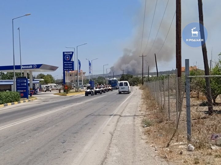 Φωτιά στη Ρόδο (Photos)