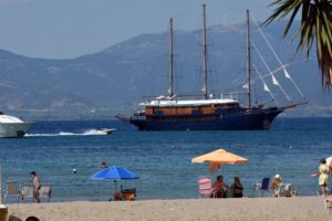 Καιρός: «Καυτή» Κυριακή με ήλιο και θερμοκρασίες έως 38 βαθμούς – Σε ποιες περιοχές θα εκδηλωθούν καταιγίδες
