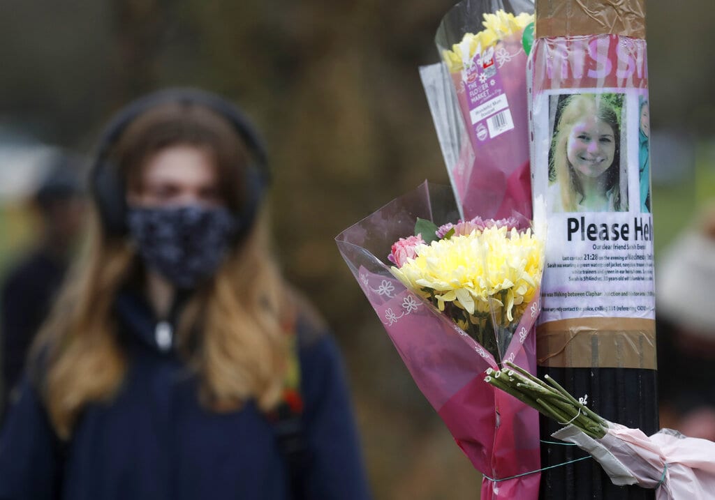 Βρετανία: Αστυνομικός ομολόγησε τον φόνο της 33χρονης Σάρα Έβεραντ