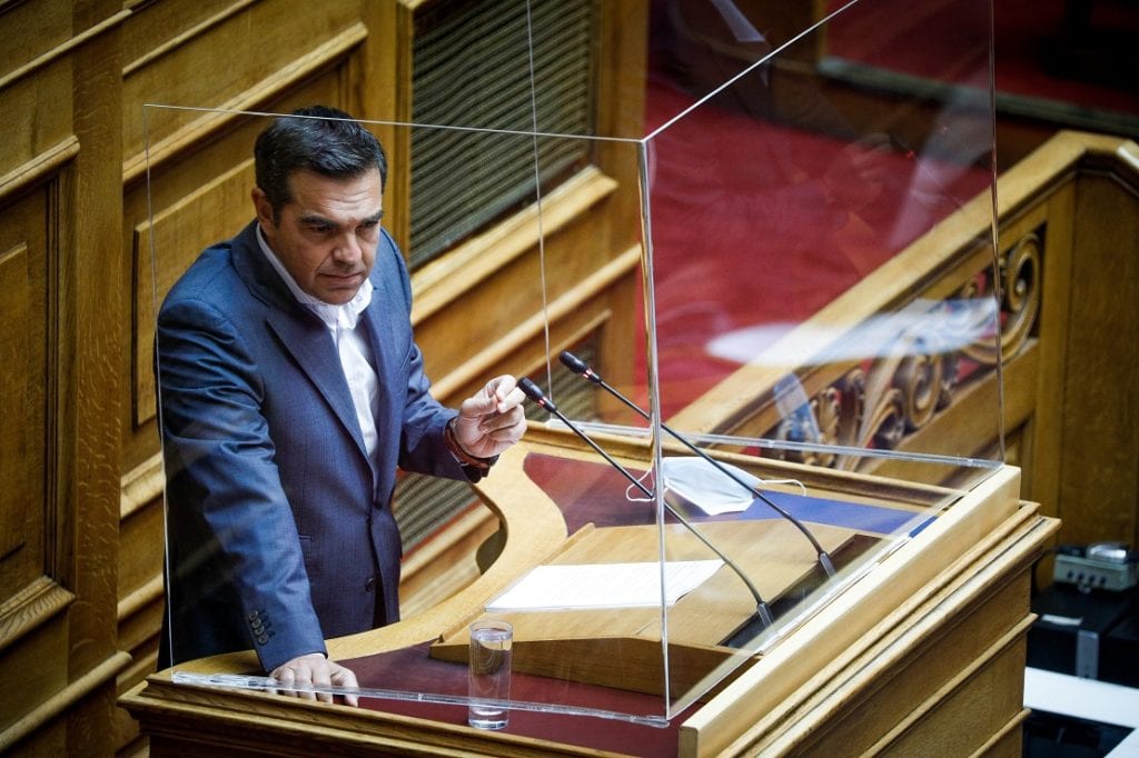 Τσίπρας: «Ευχαριστώ δημόσια την ηρωίδα της διπλανής πόρτας που βοήθησε τη 18χρονη από την Ηλιούπολη»