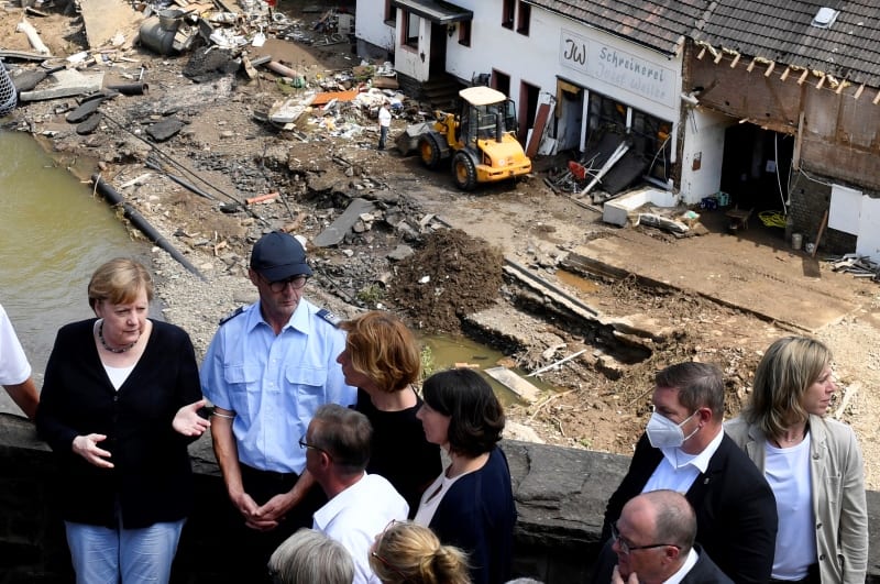Γερμανία: Άμεση βοήθεια στους πλημμυροπαθείς υποσχέθηκε η Μέρκελ