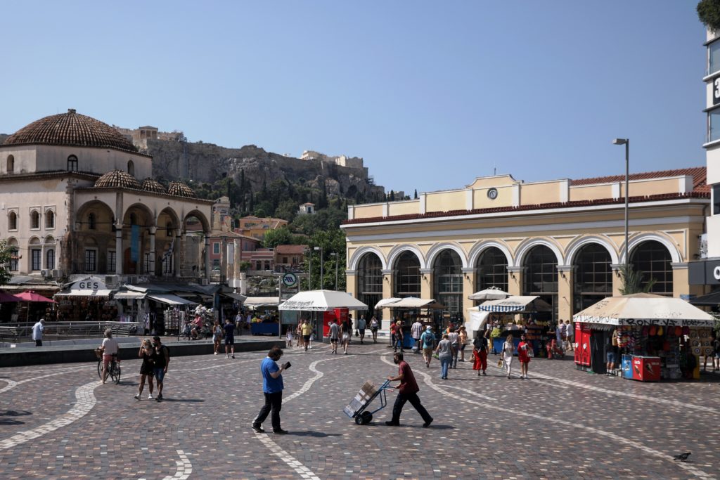 Τζανάκης: Είμαστε στη μέση ενός πρώιμου πανδημικού κύματος – Μπορεί να έχουμε 20.000-30.000 κρούσματα πραγματικά