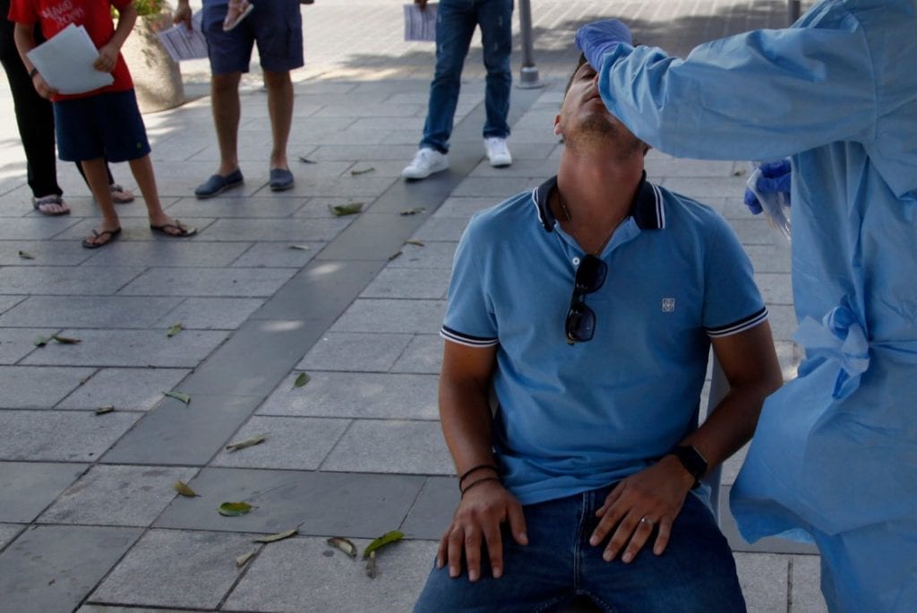 Στα ύψη και σήμερα τα κρούσματα στην Κύπρο