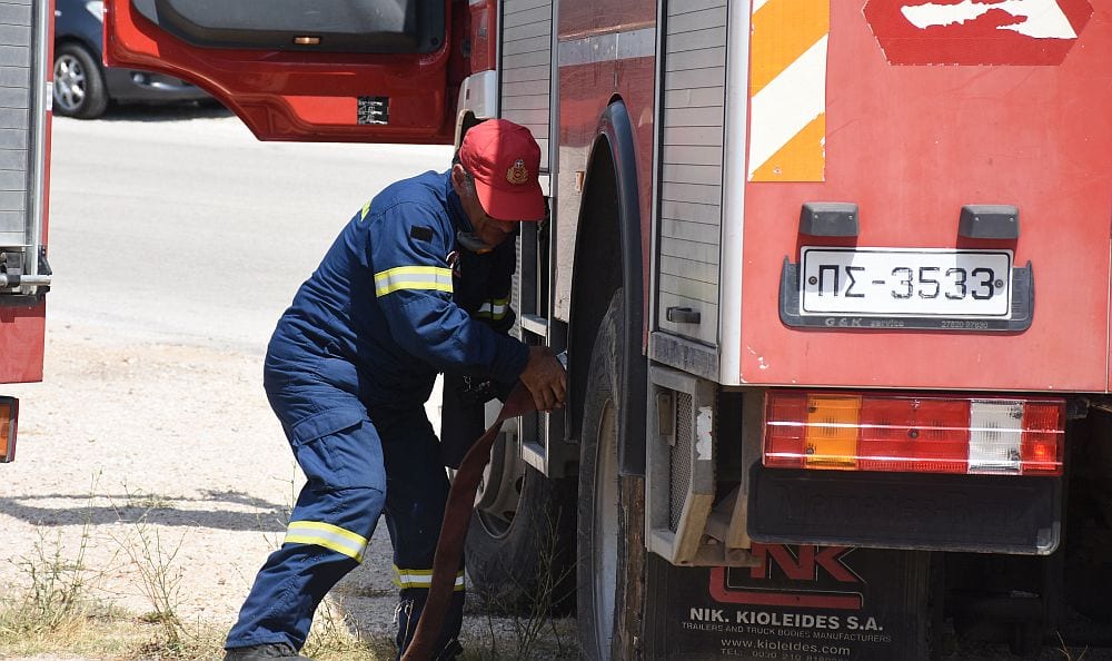 Φωτιά σε Αχαρνές και Διόνυσο από κεραυνούς