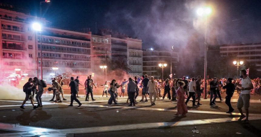 ΕΛΑΣ: 4 συλλήψεις και 21 προσαγωγές στη διαδήλωση των εμβολιαστών στο Σύνταγμα