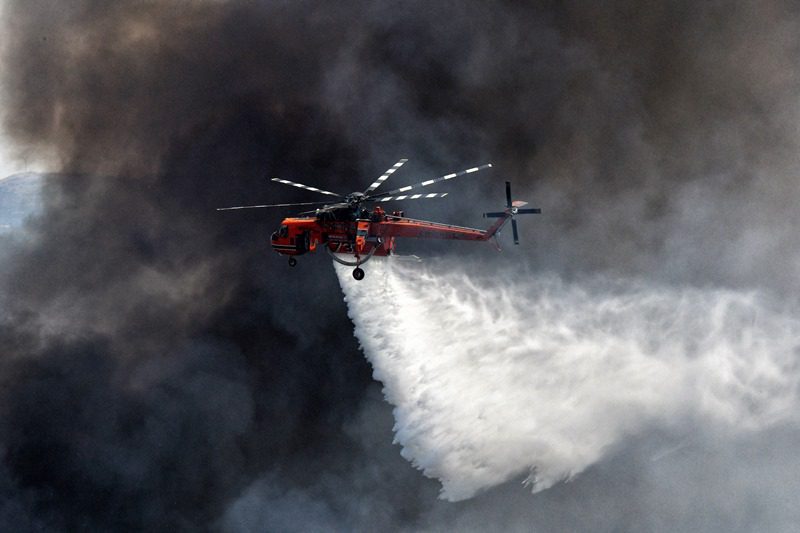 Σε εξέλιξη δασική πυρκαγιά στο Δίστομο Βοιωτίας – Συναγερμός στην Πυροσβεστική